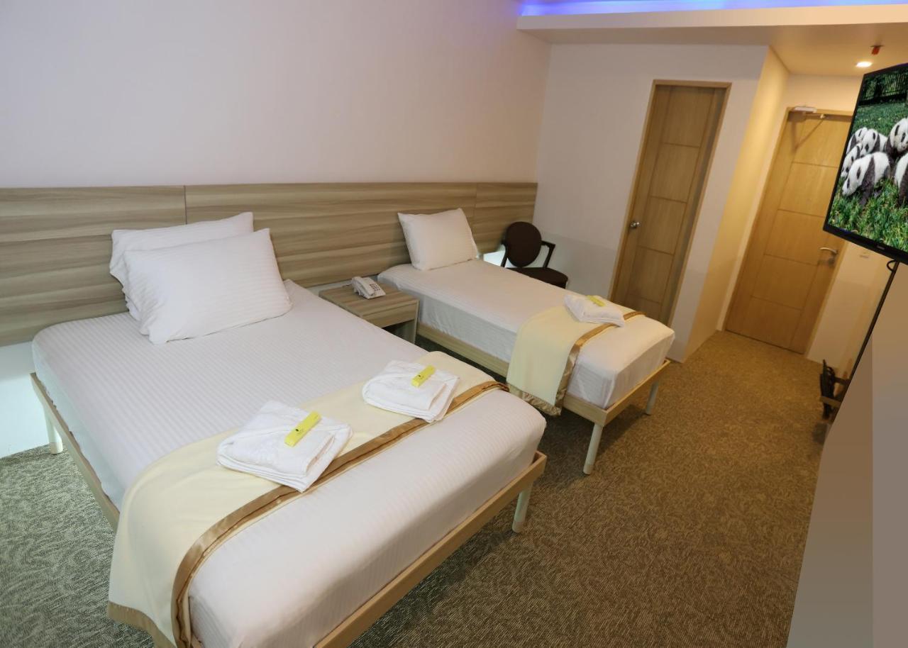 1010 Hotel Muntinlupa City Exterior photo
