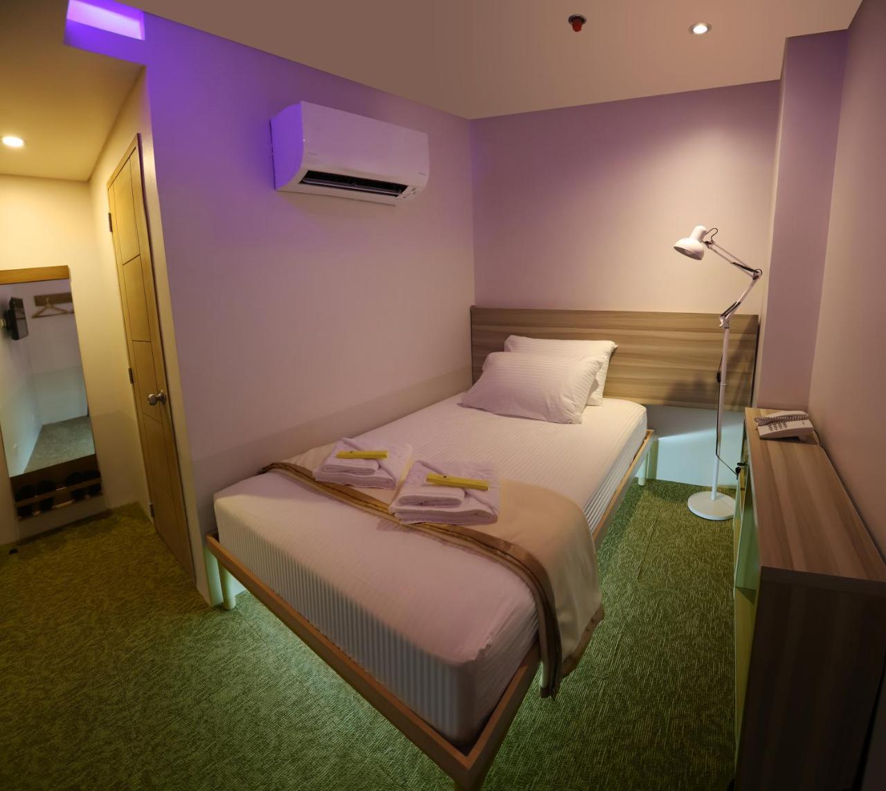 1010 Hotel Muntinlupa City Exterior photo